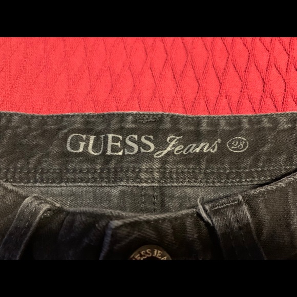 Guess Jean shorts size 28 - Picture 3 of 4